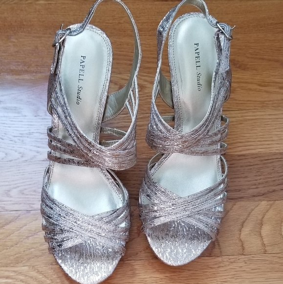 Gold Shimmery High Heel Shoes NIB *Make Offer* - Picture 2 of 7